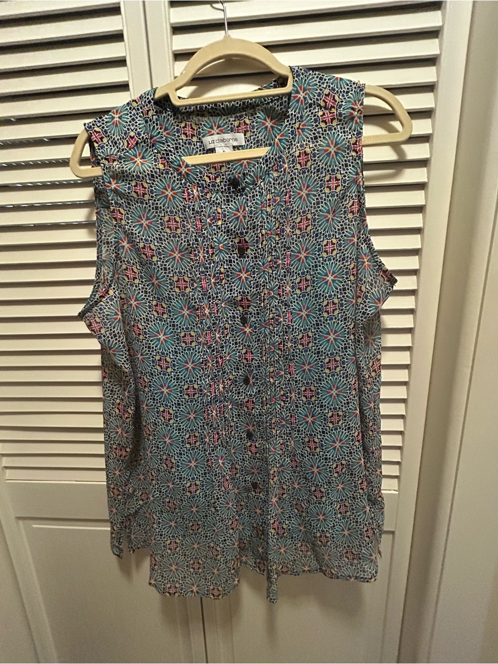 Liz Claiborne Teal and Pink Sleeveless Printed Blouse